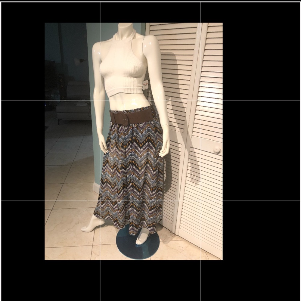 Silk long skirt with lining inside with print